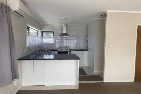 Photo of property in 114 Te Atatu Road, Te Atatu South, Auckland, 0610