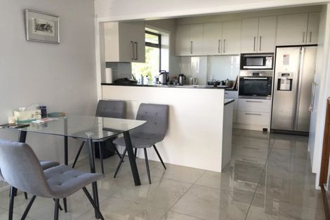 Photo of property in 44 Bleakhouse Road, Howick, Auckland, 2014