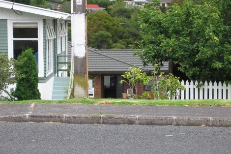 Photo of property in 1/46 Stanley Road, Glenfield, Auckland, 0629