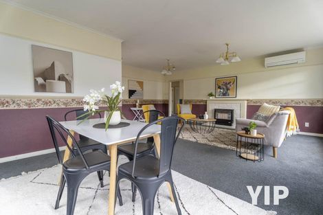 Photo of property in 6 Lyndhurst Road, Tawa, Wellington, 5028