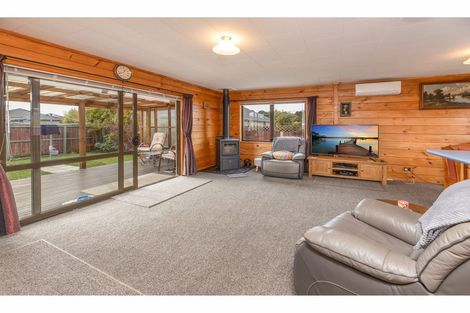 Photo of property in 5 Lindis Lane, New Brighton, Christchurch, 8083