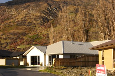 Photo of property in 44 Onslow Road, Lake Hayes, Queenstown, 9304