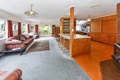 Photo of property in 283 Kaipara Road, Papakura, 2582