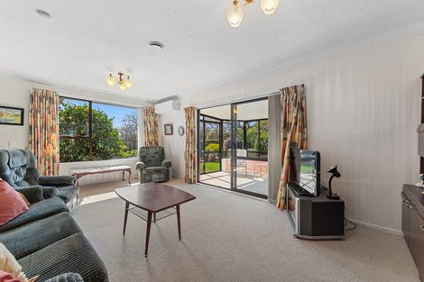 Photo of property in 9 Lowry Avenue, Redwood, Christchurch, 8051