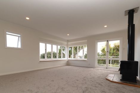 Photo of property in 13a Huapai Street, Onehunga, Auckland, 1061