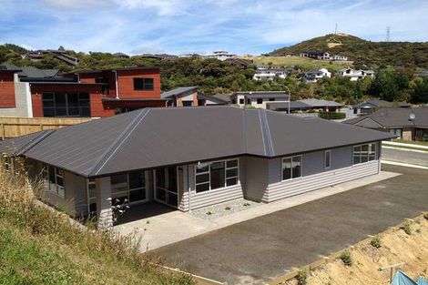 Photo of property in 4 Flotilla Place, Whitby, Porirua, 5024