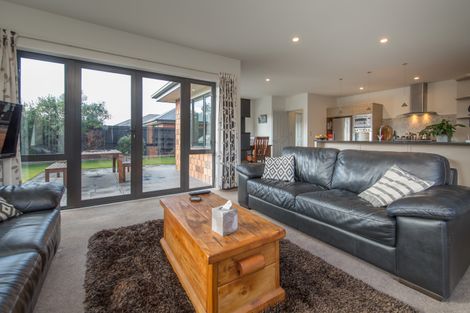 Photo of property in 6 Taiwhenua Street, Rangiora, 7400