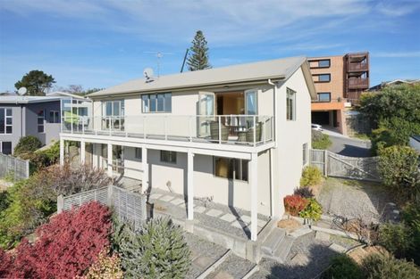 Photo of property in 18 Overdale Drive Cashmere Christchurch City