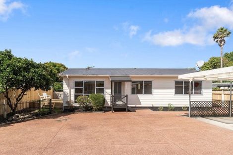 Photo of property in 2/25 Kervil Avenue, Te Atatu Peninsula, Auckland, 0610