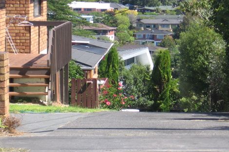 Photo of property in 2/30 Gulf View Road, Murrays Bay, Auckland, 0630