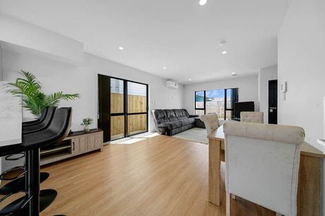 Photo of property in 70c Cargill Street, Papakura, 2110