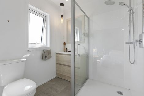 Photo of property in 57c Anglers Avenue, Warea, New Plymouth, 4381