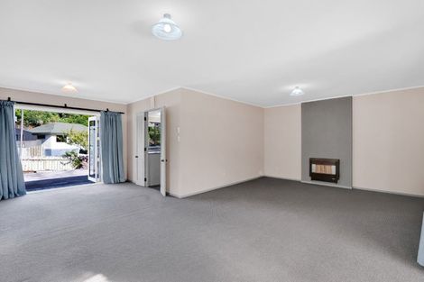 Photo of property in 87 Heta Road, Highlands Park, New Plymouth, 4312