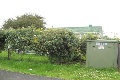 Photo of property in 17 Corsair Crescent, Mangere, Auckland, 2022