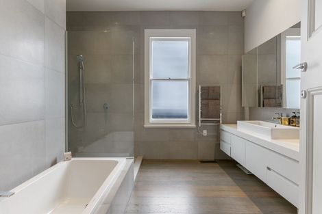 Photo of property in 21 Woodford Road, Mount Eden, Auckland, 1024