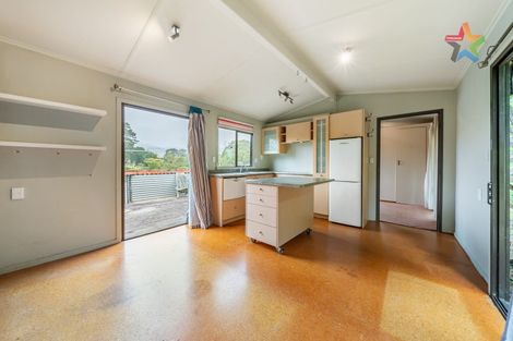 Photo of property in 18 Forest Road, Raumati South, Paraparaumu, 5032