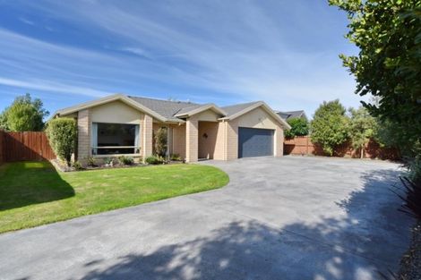Photo of property in 8 James Drive, Woodend, 7610