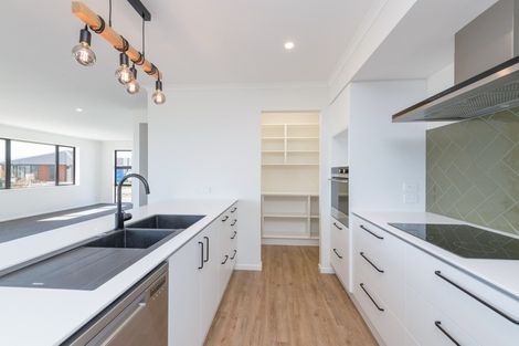 Photo of property in 44 Katania Heights, Brightwater, 7022