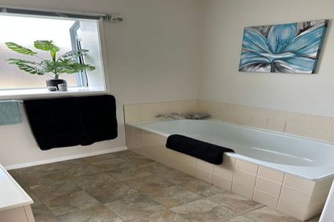 Photo of property in 1/9 Belmere Rise, Farm Cove, Auckland, 2012