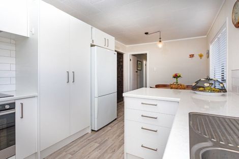 Photo of property in 167 Durrant Drive, Whangamata, 3620