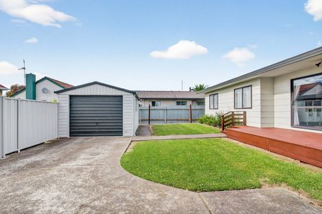 Photo of property in 2/27 Nuffield Avenue, Marewa, Napier, 4110