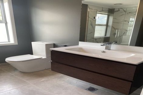 Photo of property in 9 John Reynolds Square, Hutt Central, Lower Hutt, 5010