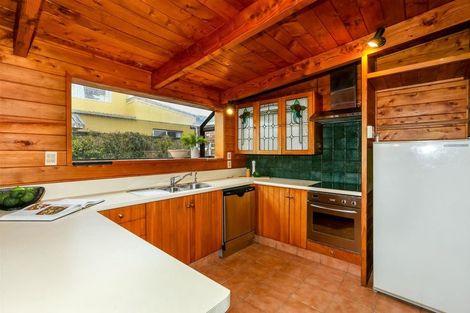 Photo of property in 3 Rennell Street, Frankleigh Park, New Plymouth, 4310