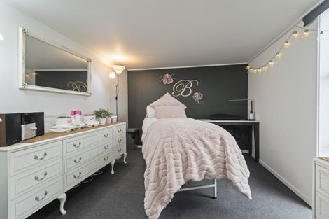 Photo of property in 67 Rosalie Terrace, Kelvin Grove, Palmerston North, 4414