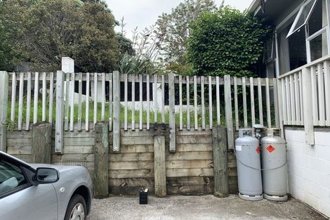 Photo of property in 2b Zion Road, Birkenhead, Auckland, 0626