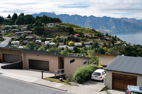 Photo of property in 48b Dart Place, Fernhill, Queenstown, 9300