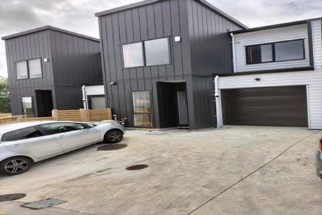 Photo of property in 12 Korokio Lane, Henderson, Auckland, 0612