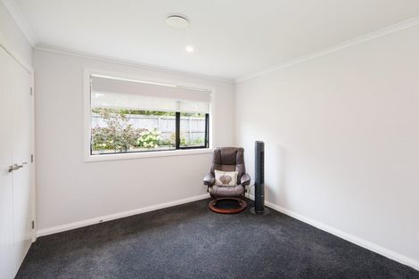 Photo of property in 16 Serenity Crescent, Kelvin Grove, Palmerston North, 4414