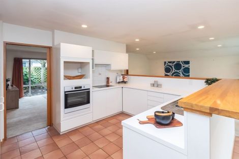 Photo of property in 255 Avonhead Road, Avonhead, Christchurch, 8042