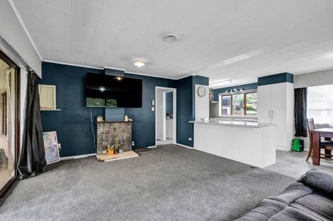 Photo of property in 5 Bronte Place, Whalers Gate, New Plymouth, 4310