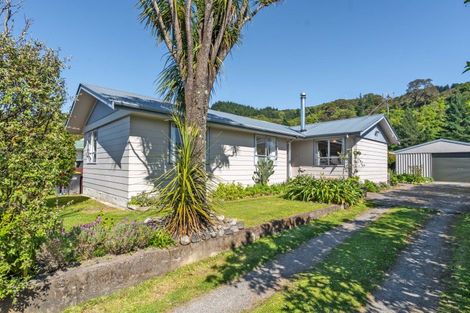 Photo of property in 25 Churchill Crescent, Featherston, 5710