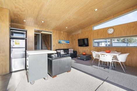 Photo of property in 29 Third Avenue, Urenui, 4377