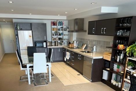 Photo of property in Monument Apartments, 4g/245 Wakefield Street, Te Aro, Wellington, 6011