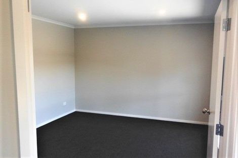 Photo of property in 291 Dixon Road, Fitzroy, Hamilton, 3206