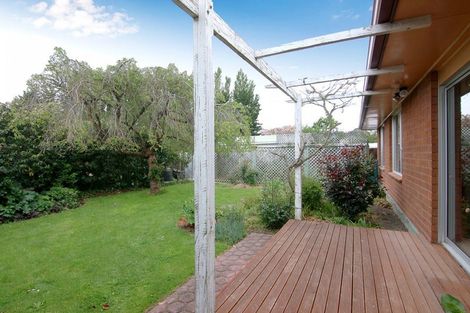 Photo of property in 28 Claridges Road, Casebrook, Christchurch, 8051