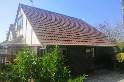 Photo of property in 2/13 Rapallo Place, Farm Cove, Auckland, 2012