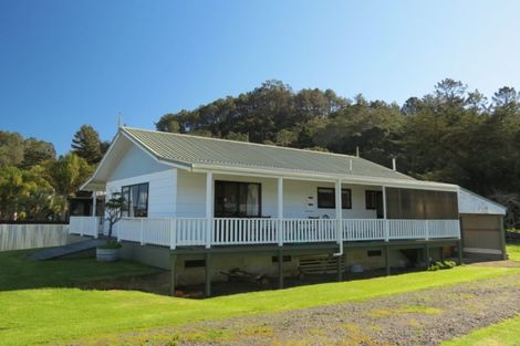 Photo of property in 348 Wharf Road, Coromandel, 3506
