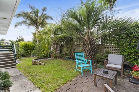 Photo of property in 1/46 Sycamore Drive, Sunnynook, Auckland, 0620