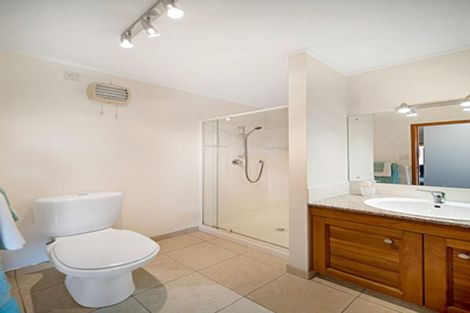 Photo of property in 35 William Bryan Drive, Half Moon Bay, Auckland, 2012