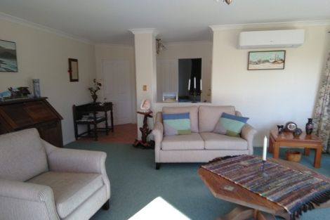 Photo of property in 1 Devonvale Lane, Amberley, 7410