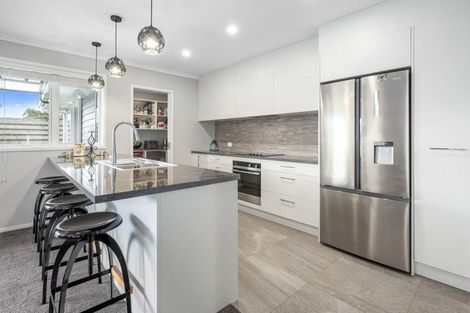 Photo of property in 5 Larches Lane, Kinloch, Taupo, 3377