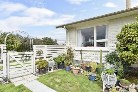 Photo of property in 10 Seadown Crescent, Amberley, 7410