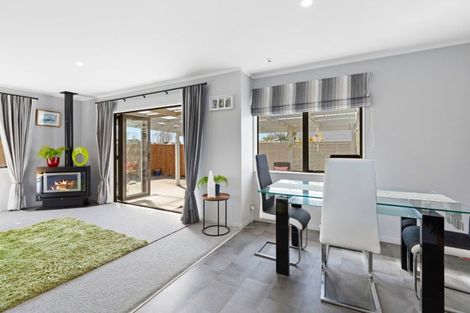 Photo of property in 31 Crisp Drive, Papamoa Beach, Papamoa, 3118