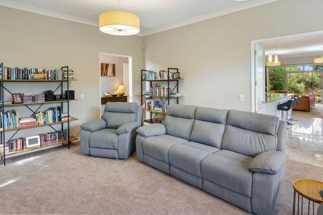 Photo of property in 9 Otupoa Way, Paraparaumu, 5032