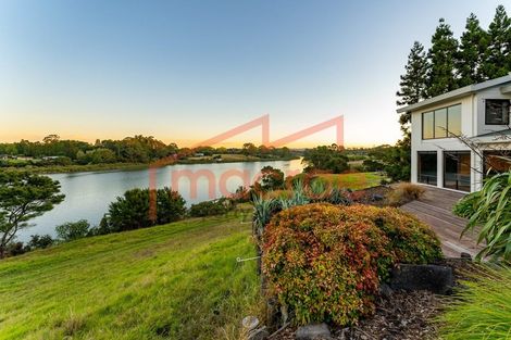 Photo of property in 111 Riverland Road, Kumeu, 0892