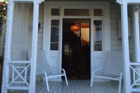 Photo of property in 18 Saint Davids Street, Lyttelton, 8082